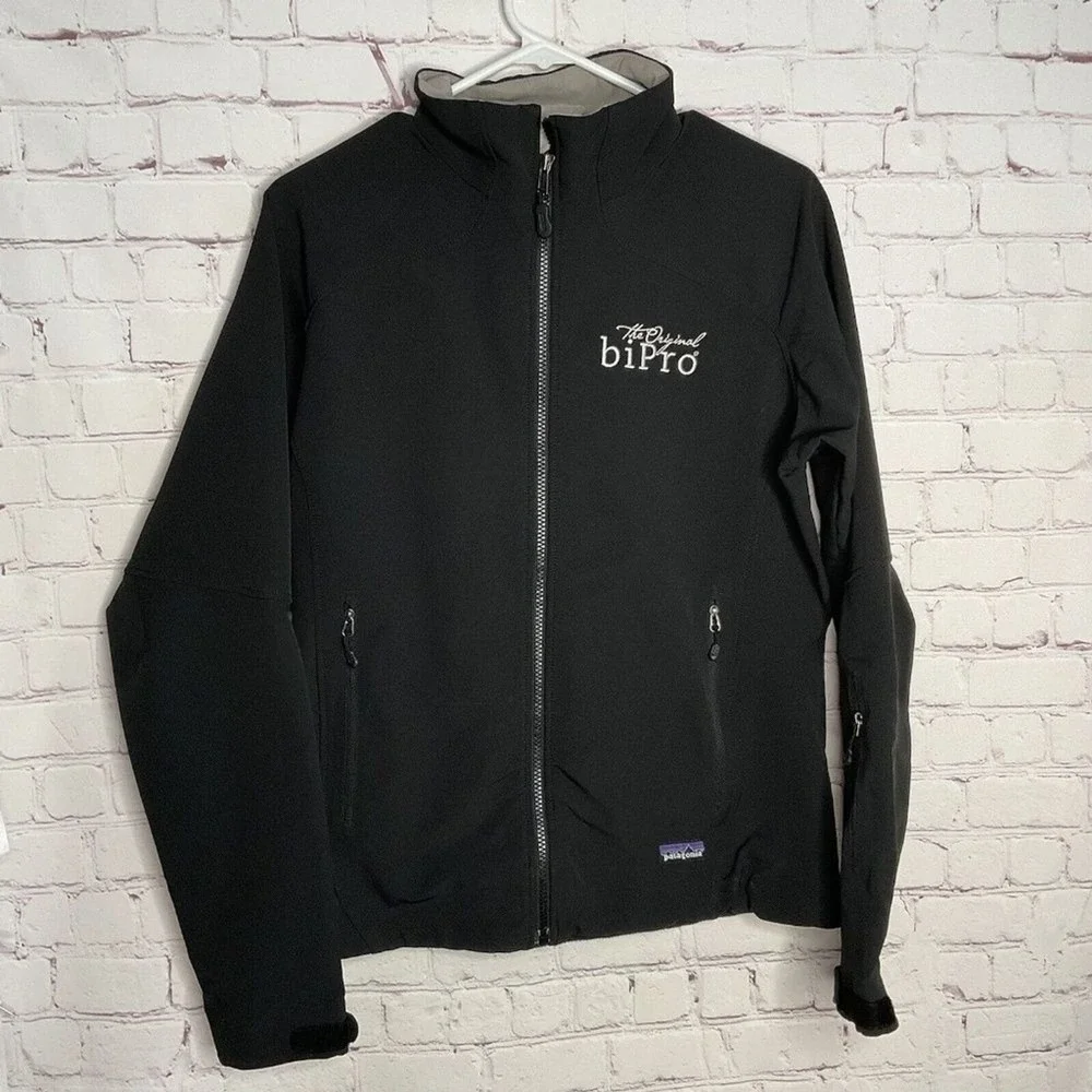 Patagonia Original BiPro Logo Full‎ Zip Softshell Outdoor Jacket Women M Vietnam